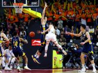 开云体育登录-包含山东男篮全队统一发力，势不可挡的词条