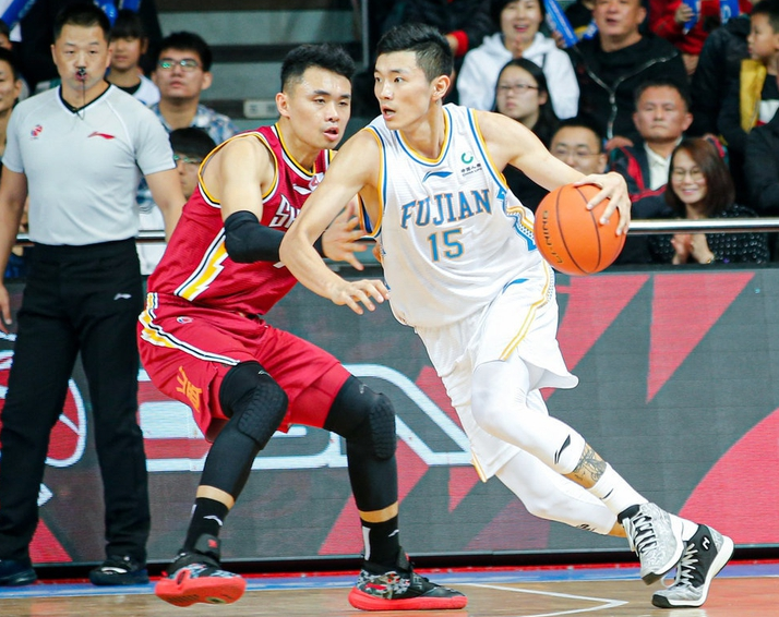 球队诚意十足,力克对手晋级淘汰赛 球队诚意十足,力克对手晋级淘汰赛