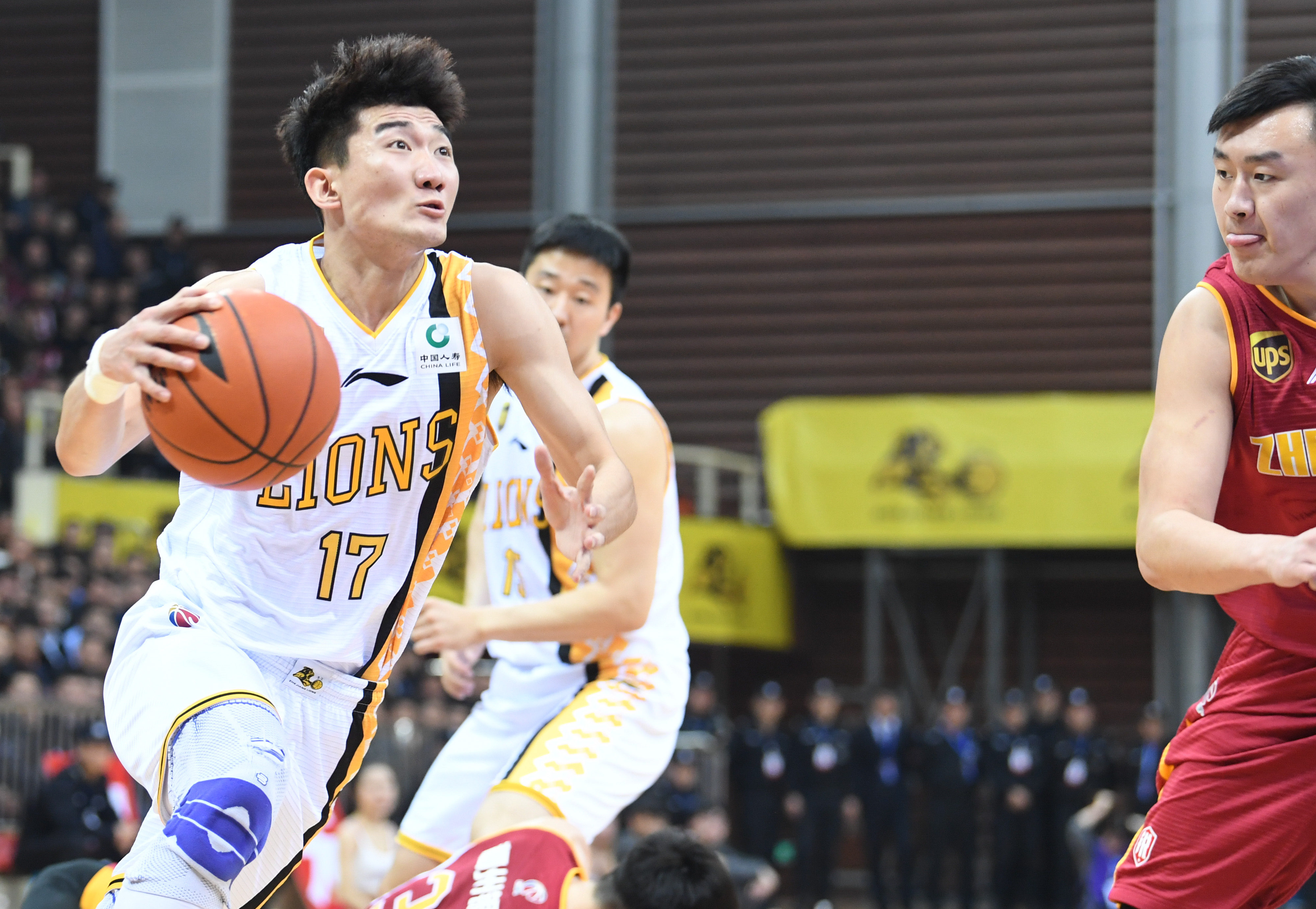 中东地区篮球职业联赛选手有望晋级