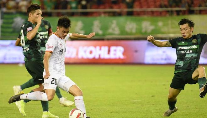 郑州绿城球队士气高涨，致力于提升战斗力的简单介绍