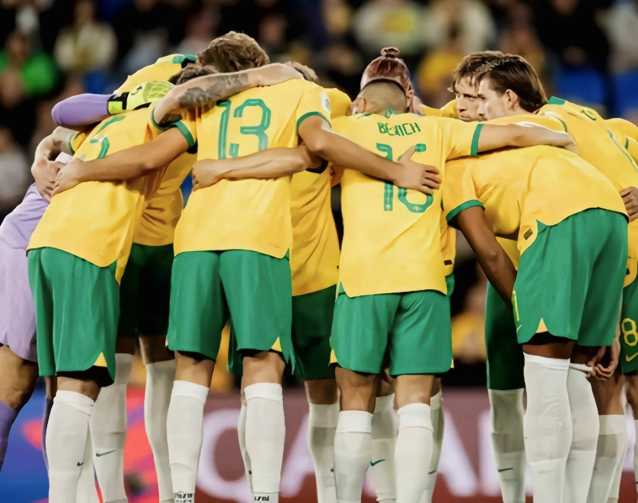 澳大利亚队在游泳接力赛中获胜 澳大利亚队在游泳接力赛中获胜