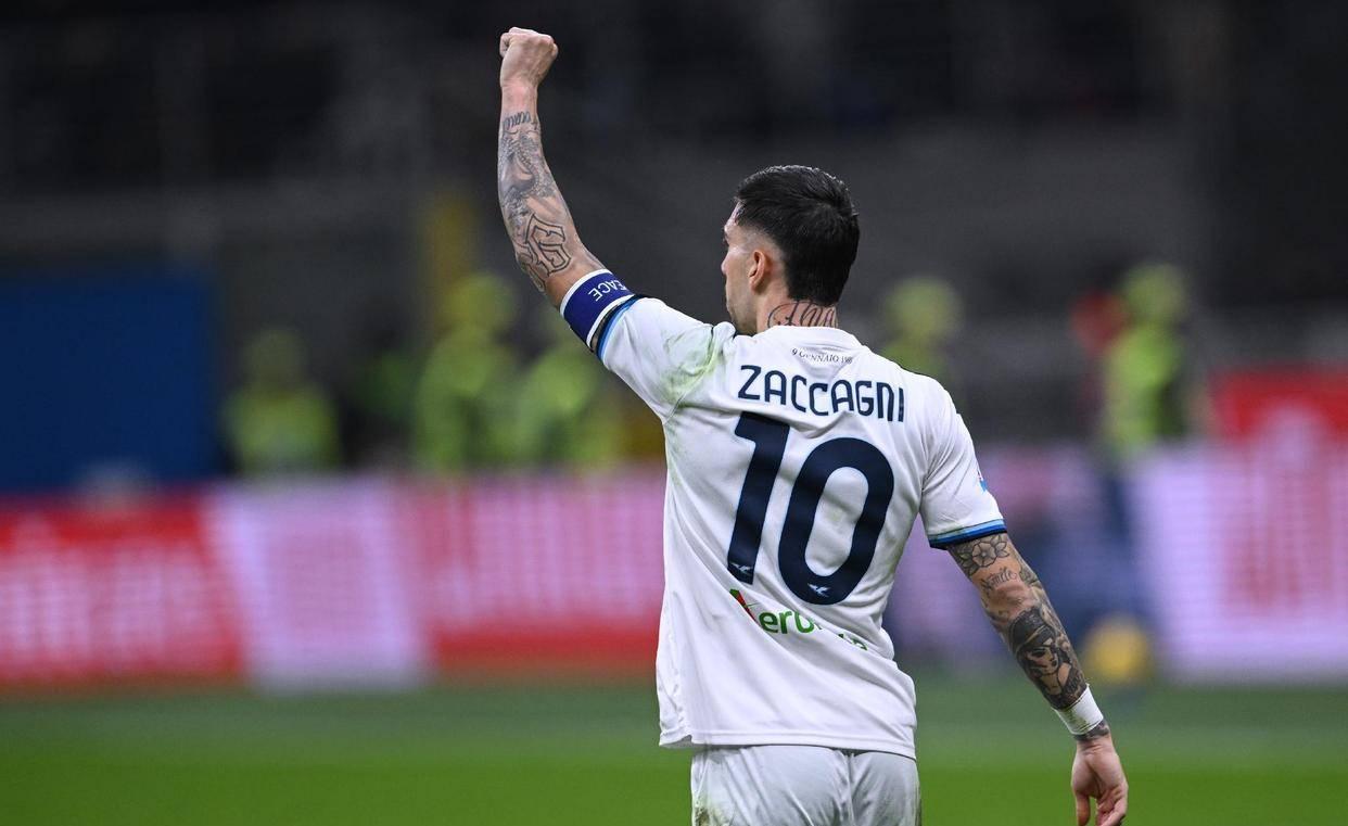 关于AC米兰遭遇连败，教练组压力加大的信息