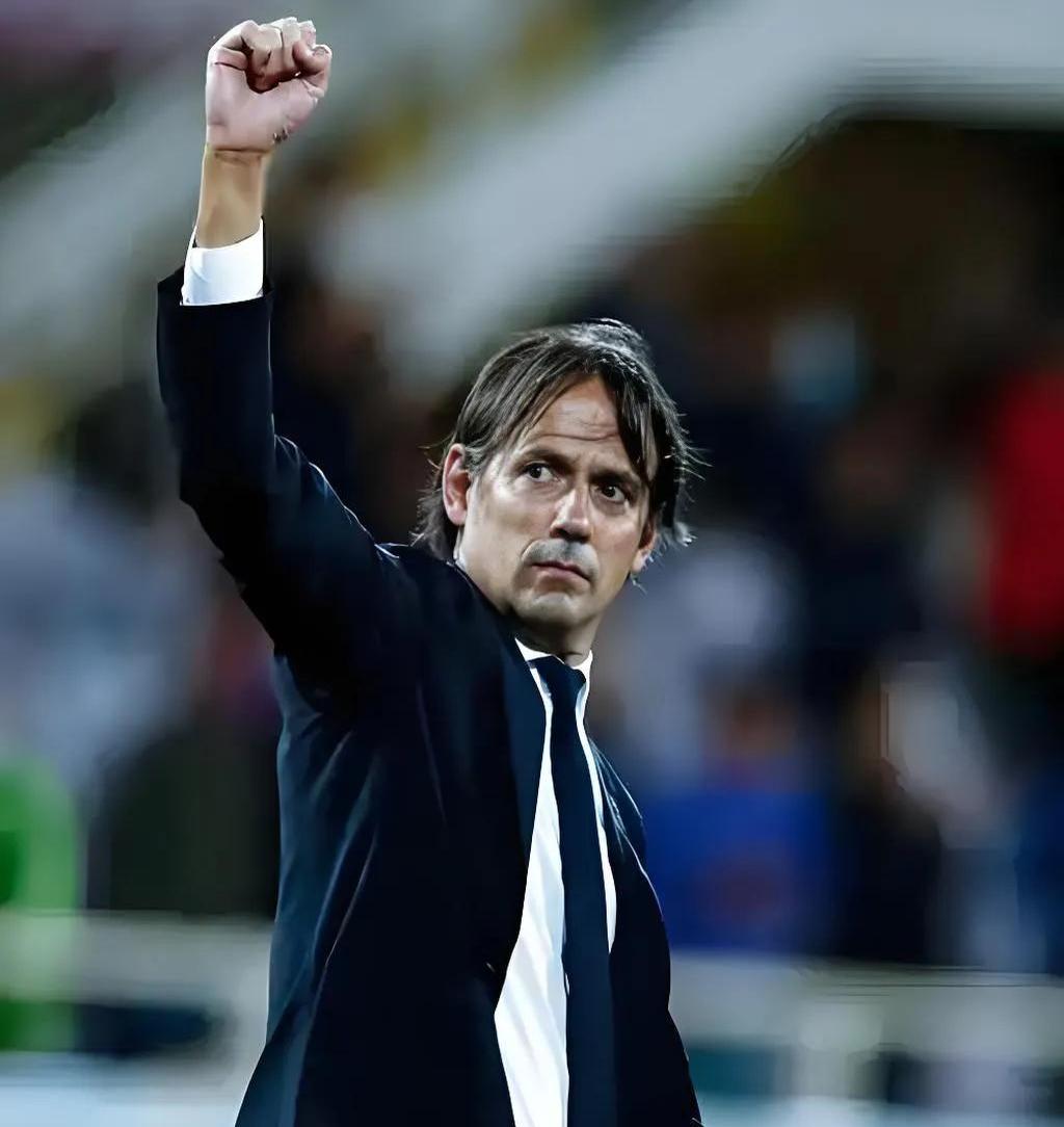 关于那不勒斯主场惨败，信心低迷表现糟糕的信息