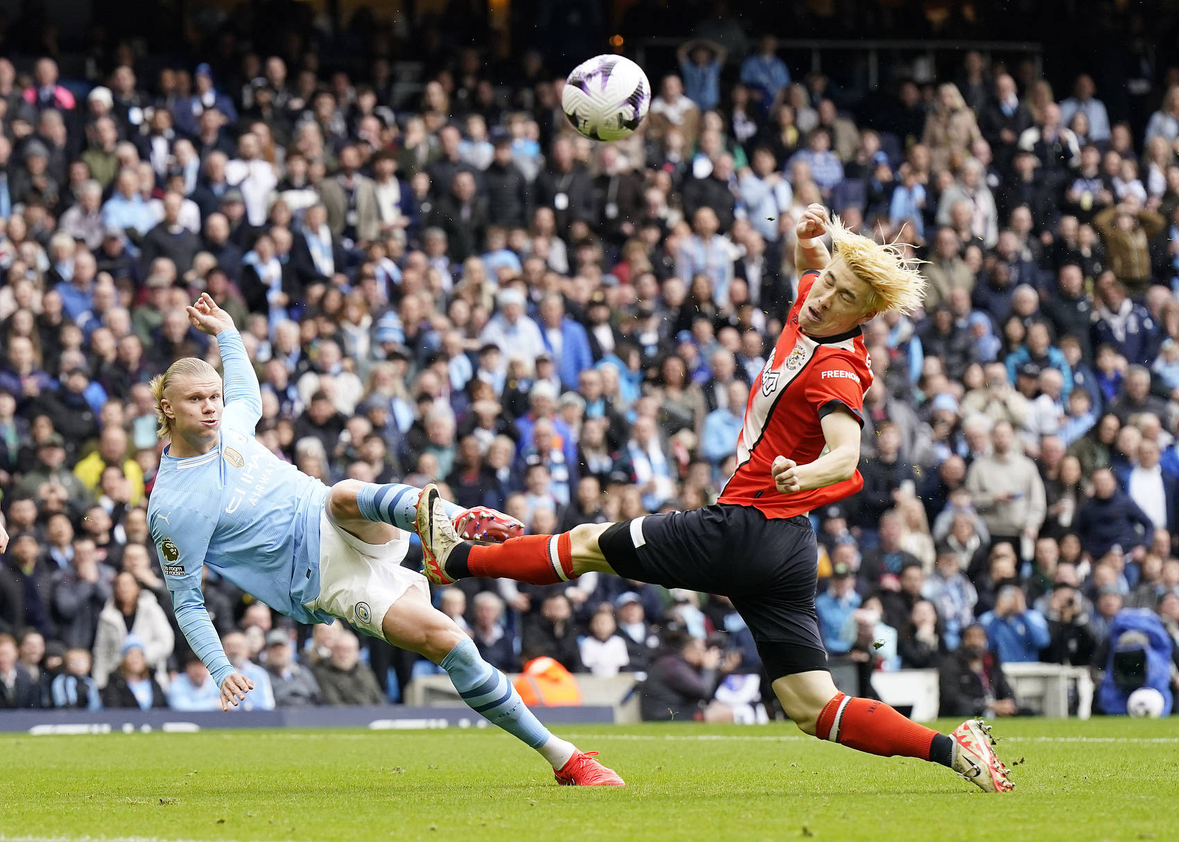 曼城主场不敌弱旅,遭遇榜首争夺波折的简单介绍 曼城主场不敌弱旅,遭遇榜首争夺波折的简单介绍