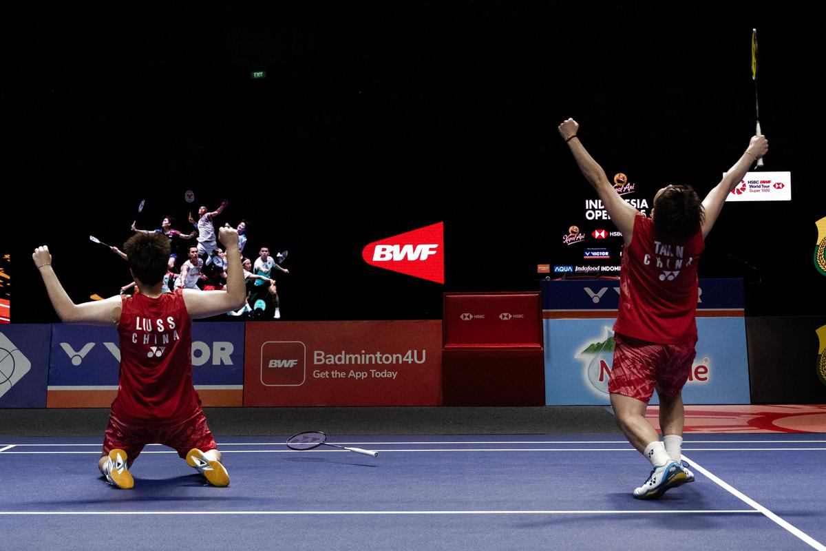 日本羽毛球队血洗泰国羽毛球队,陶菲克统治全场的简单介绍 日本羽毛球队血洗泰国羽毛球队,陶菲克统治全场的简单介绍