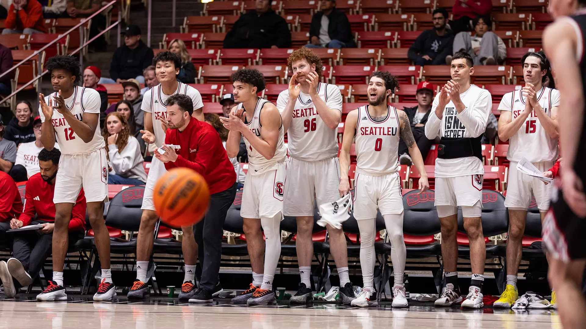 欧洲球员在NCAA赛场上大放异彩,受到瞩目 欧洲球员在NCAA赛场上大放异彩,受到瞩目