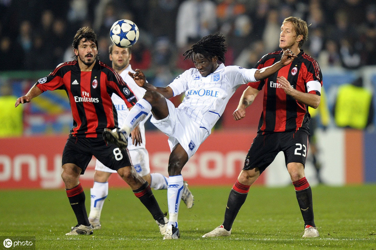 关于南特客场战平甘冈，保持不败势头的信息