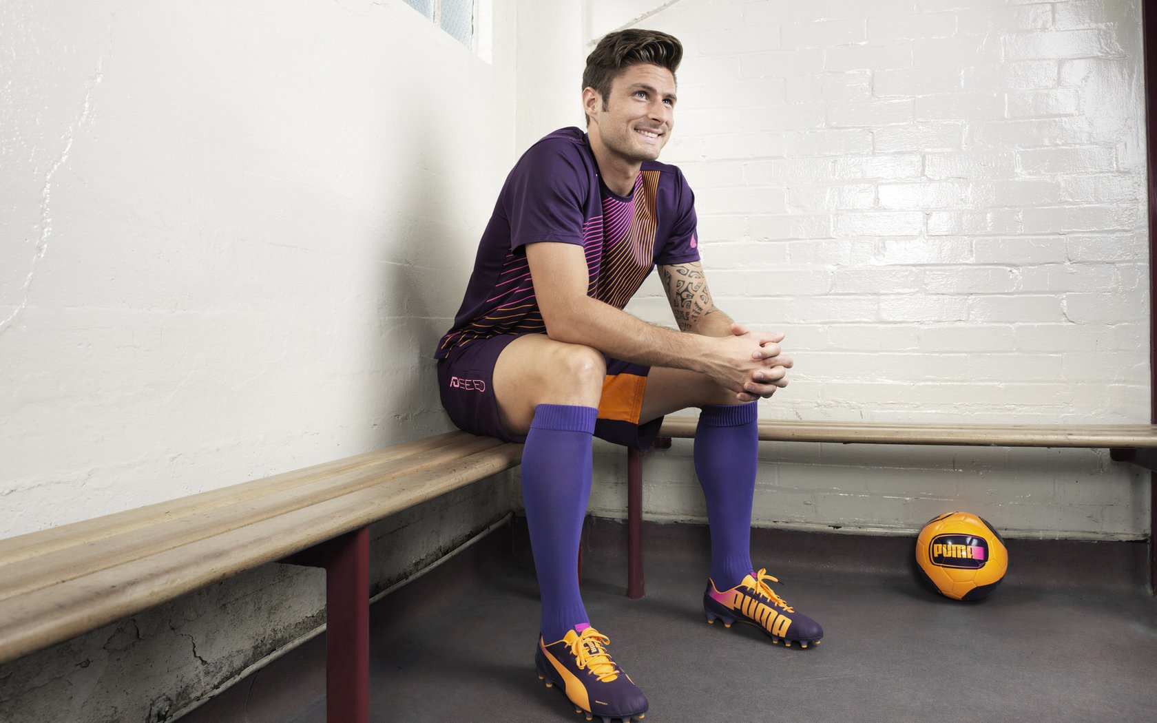 掘金收割马刺，乔治成为关键先生，一场战术与意志的较量