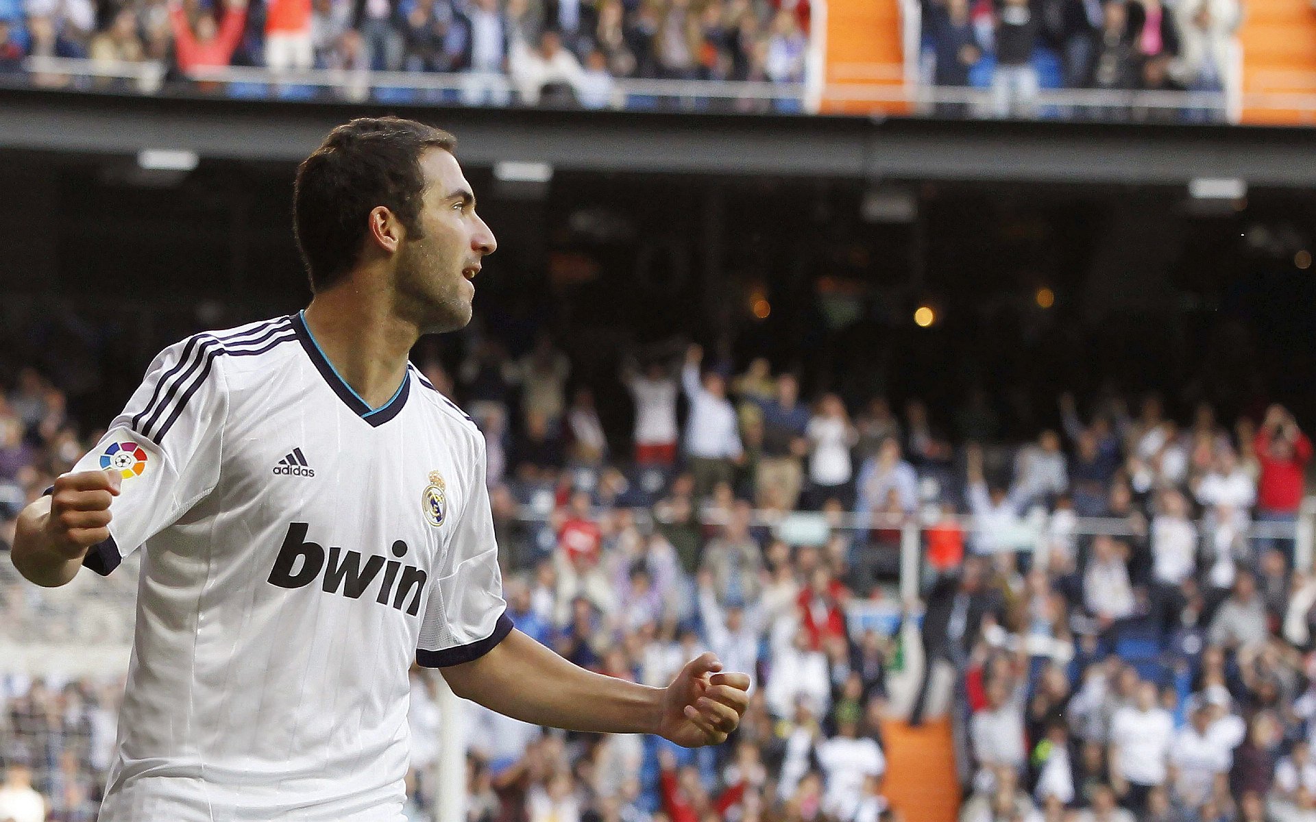 赛道上的交响指挥家,赖斯如何一手掌控F1街道赛之夜