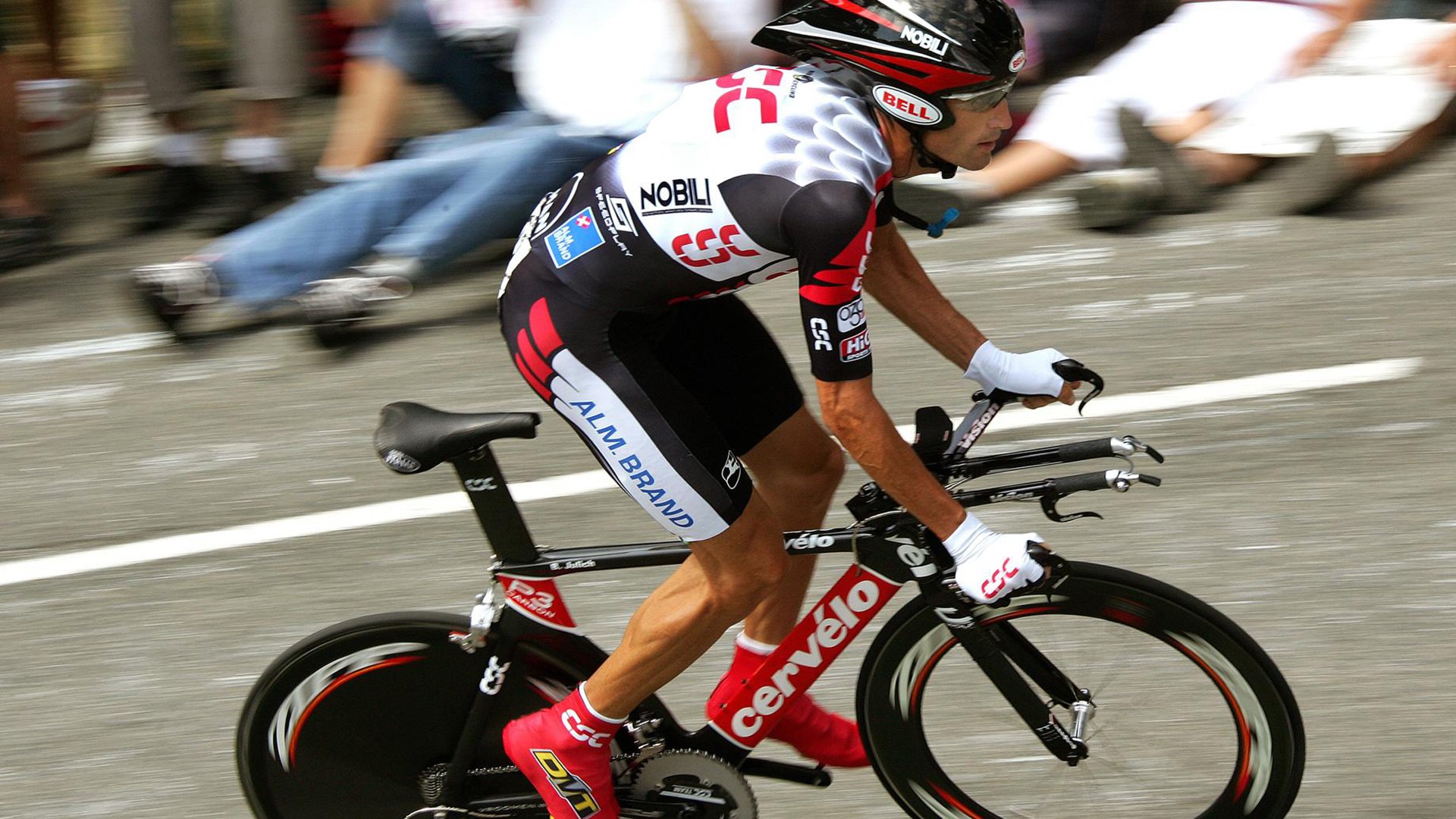 三狮军团铁蹄踏碎欧洲红魔，孙兴慜独舞温布利之夜